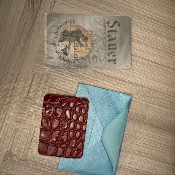 NWOT Stauer Avalon Crocodile-Embossed Handbag Brown Double Handle Handbag - Picture 6 of 6